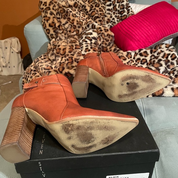 Cognac Steve Madden Booties - Picture 3 of 3